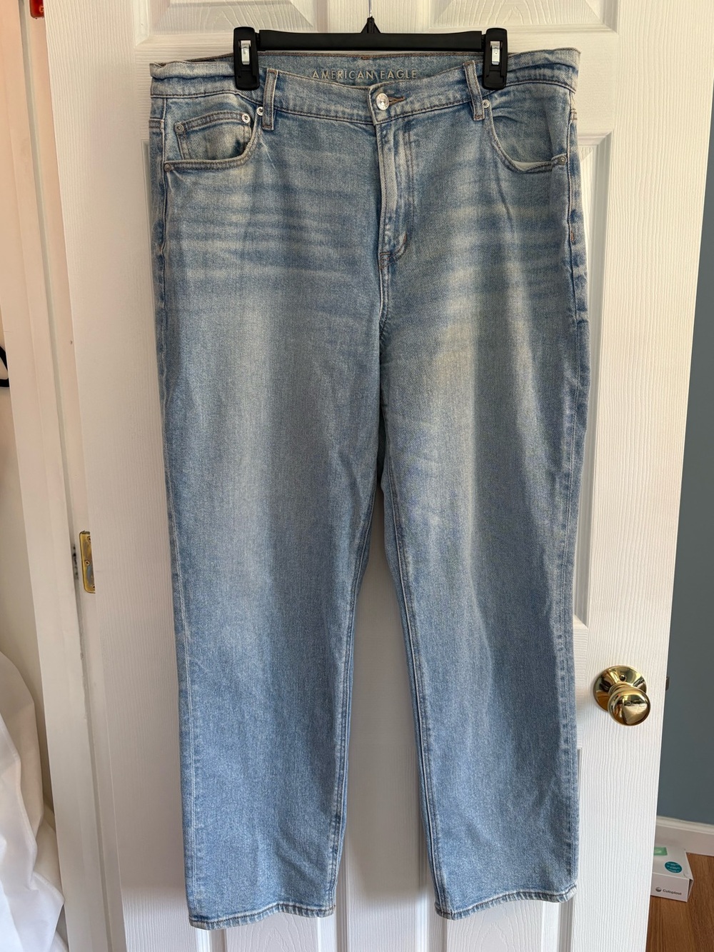 American Eagle | Super High Rise Straight Jeans